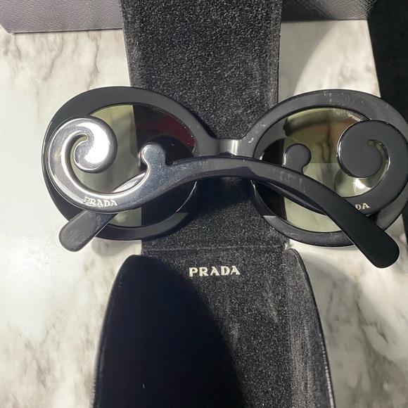 Sunglasses - Picture 8 of 11